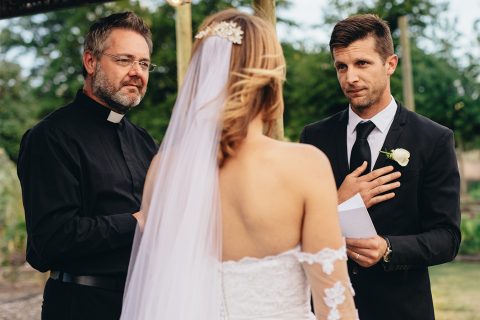 10 Tips for Writing Your Own Wedding Vows