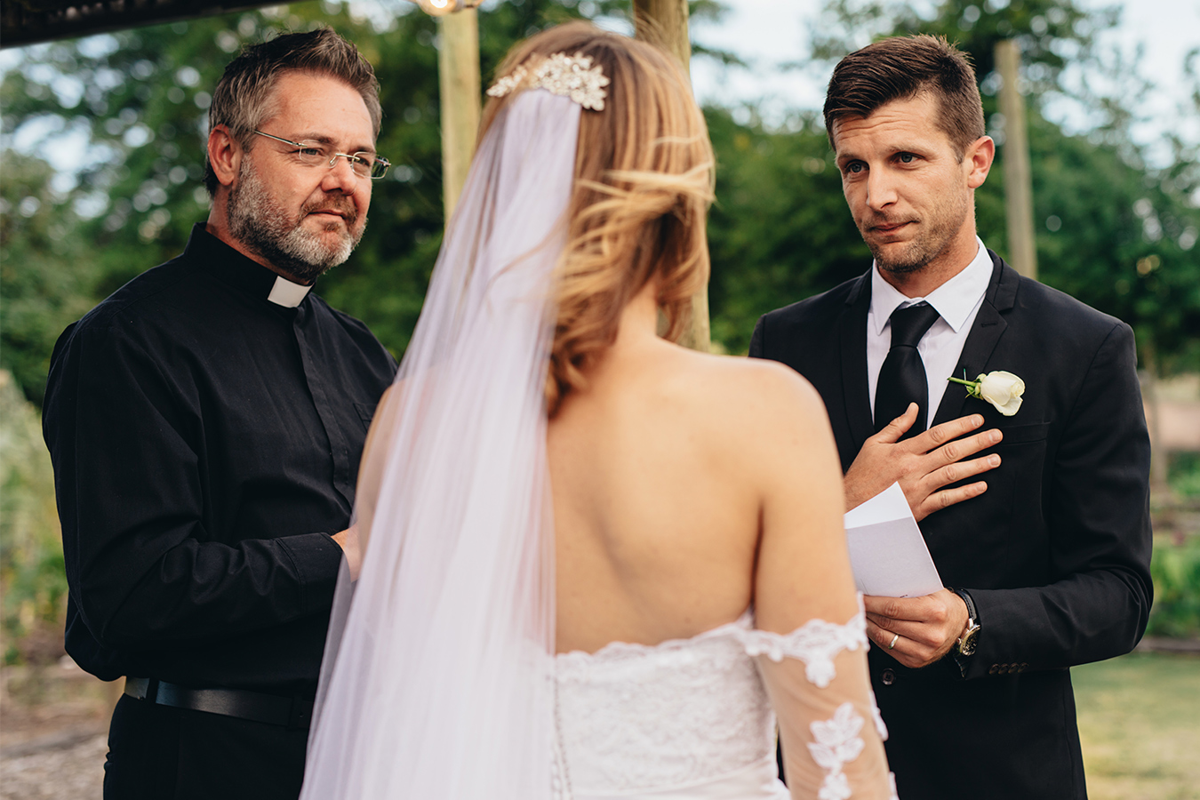 10 Tips for Writing Your Own Wedding Vows