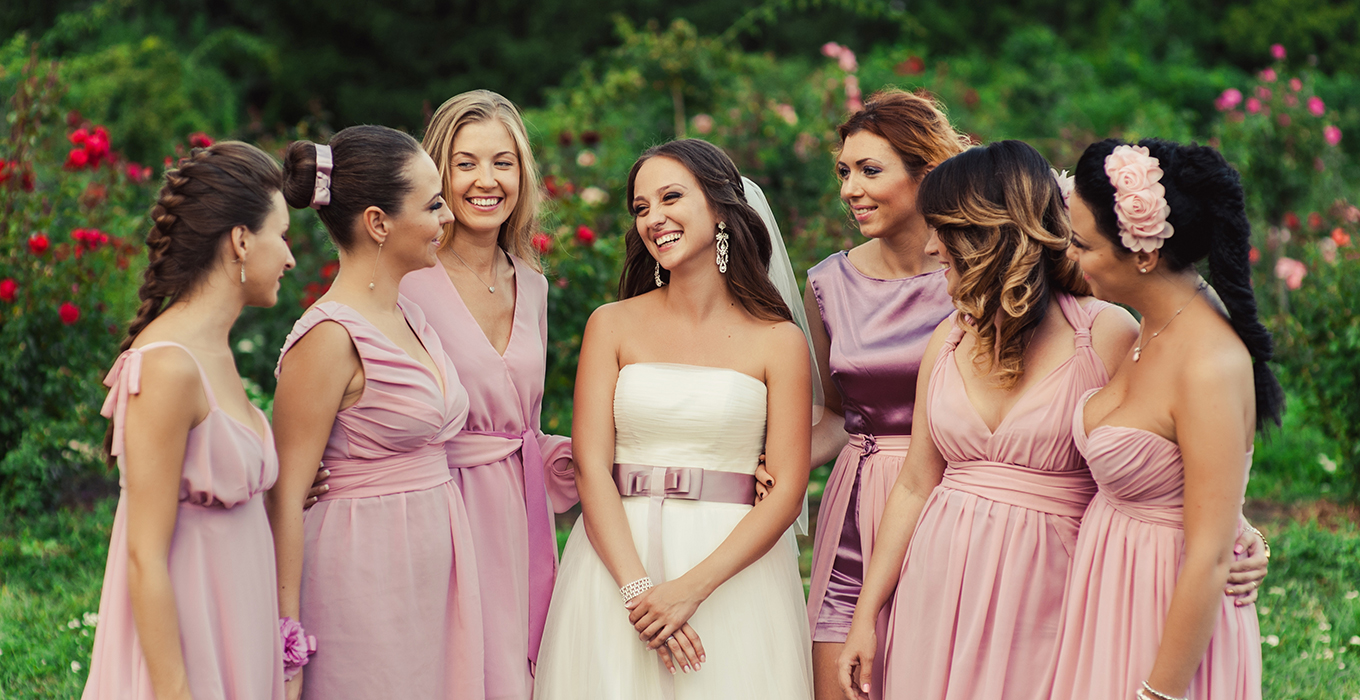 How to Coordinate Mismatched Bridesmaid Dresses