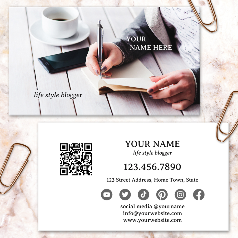 QR Code Social Media Blogger Business Card